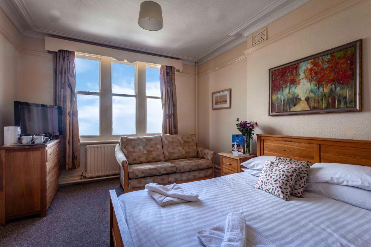 Hotel The Royal Bar & Shaker Morecambe Exterior foto